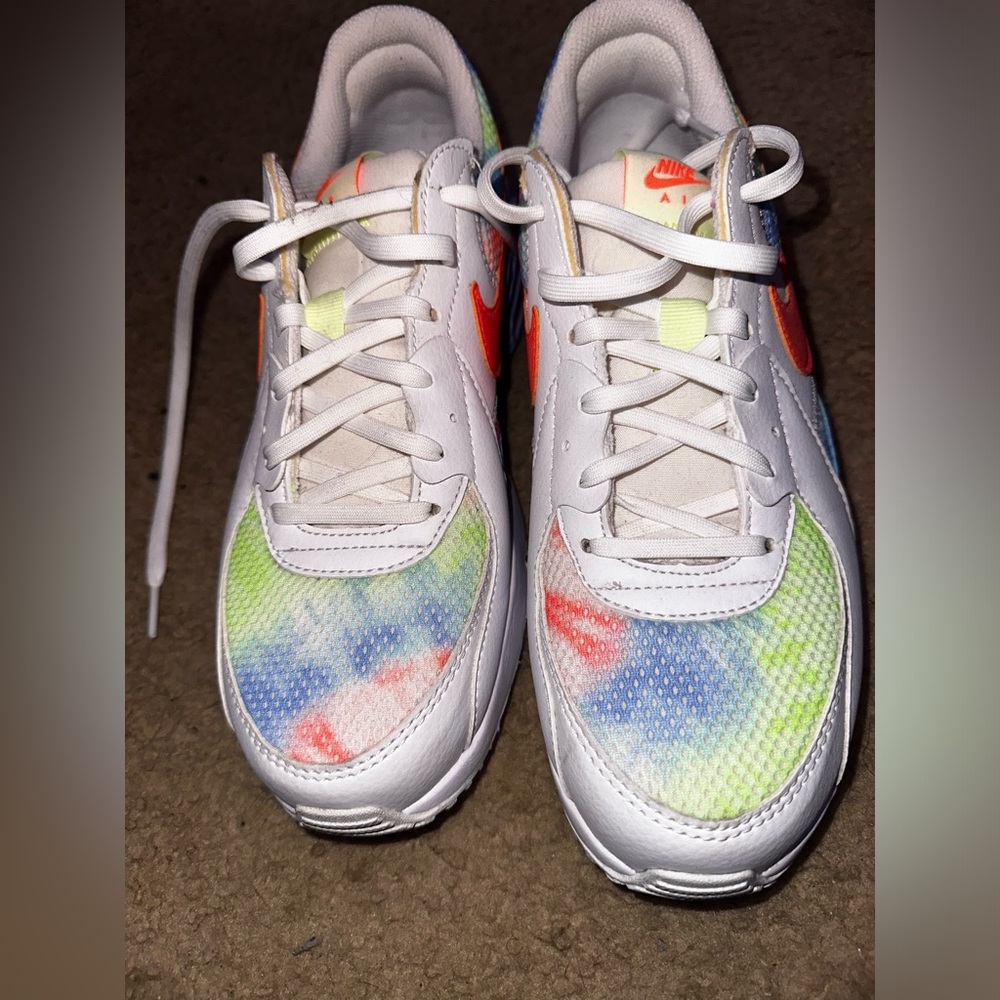 Nike excee shoes